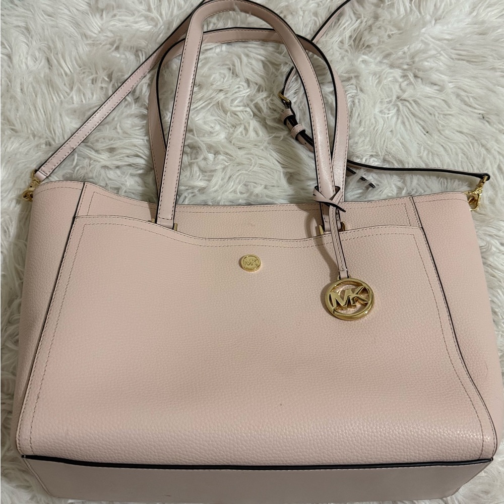 Michaels Kora purse